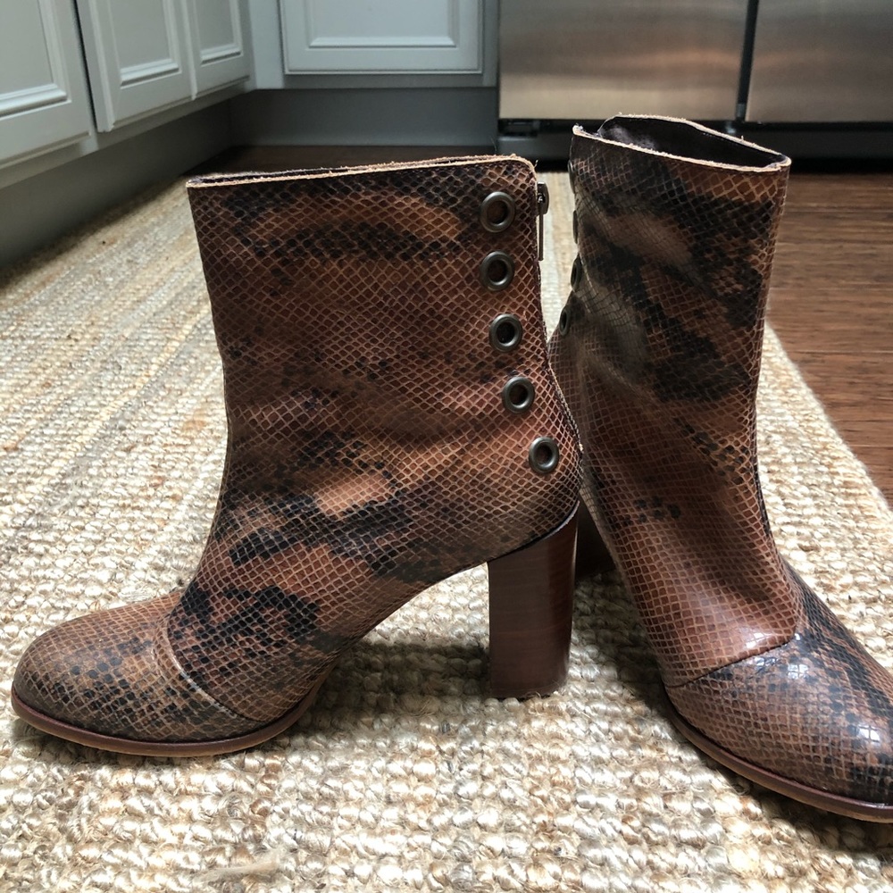 Musse & Cloud Snake Boot